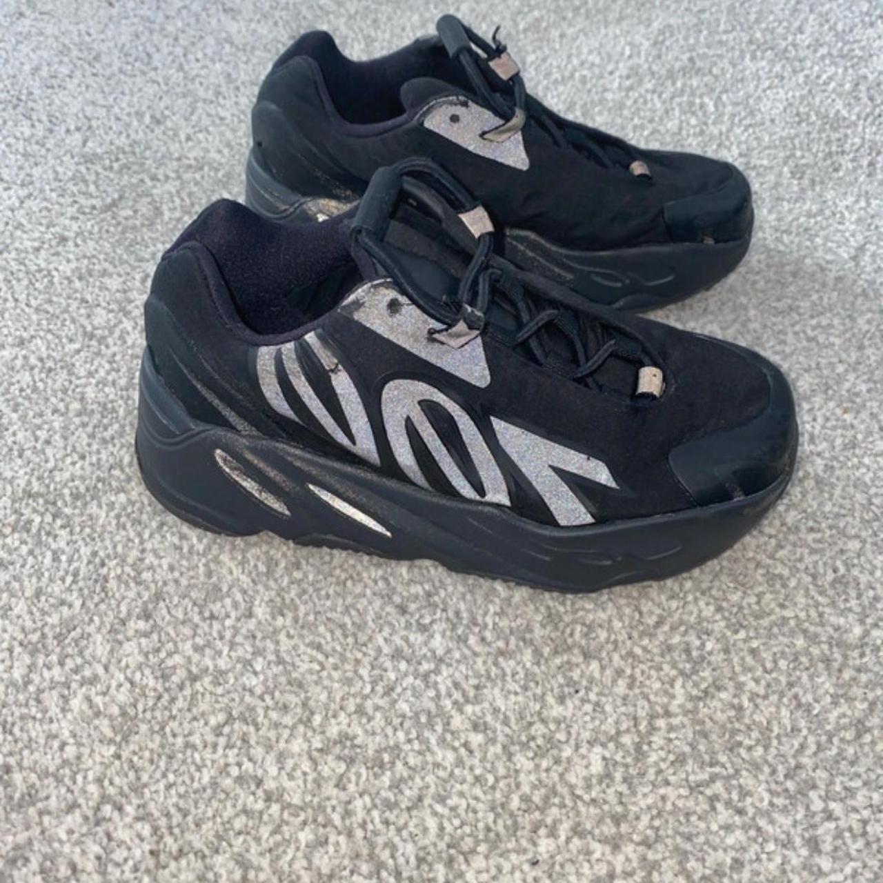 700 Mnvn Yeezy 700s Black Boys Black Yeezy 700s Worn A Few Times