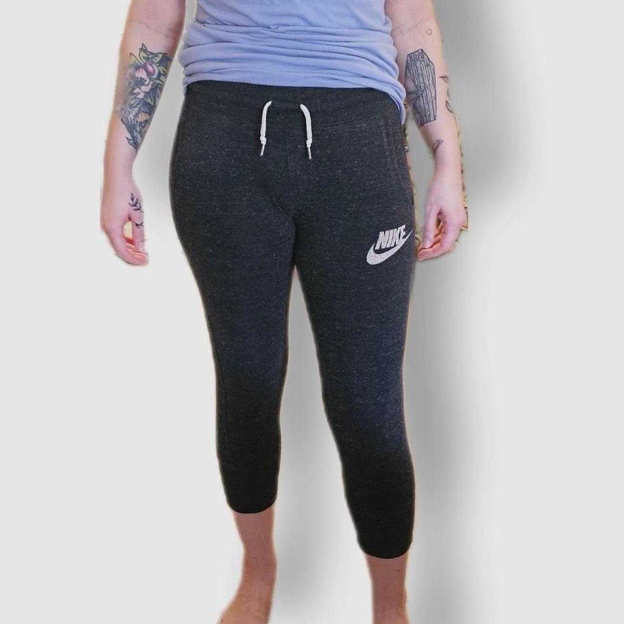 nike gym vintage capri sweatpants