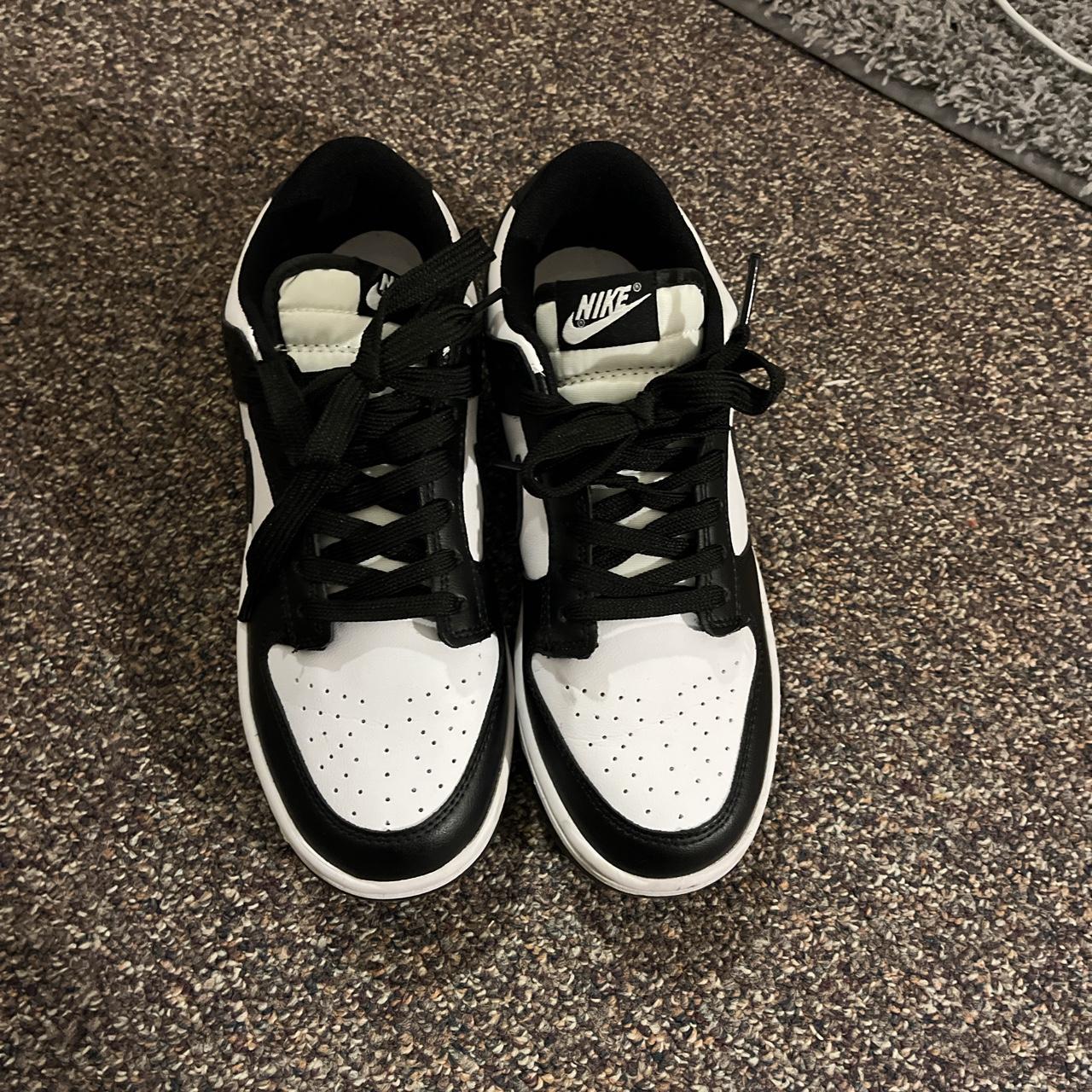 footlocker panda dunks