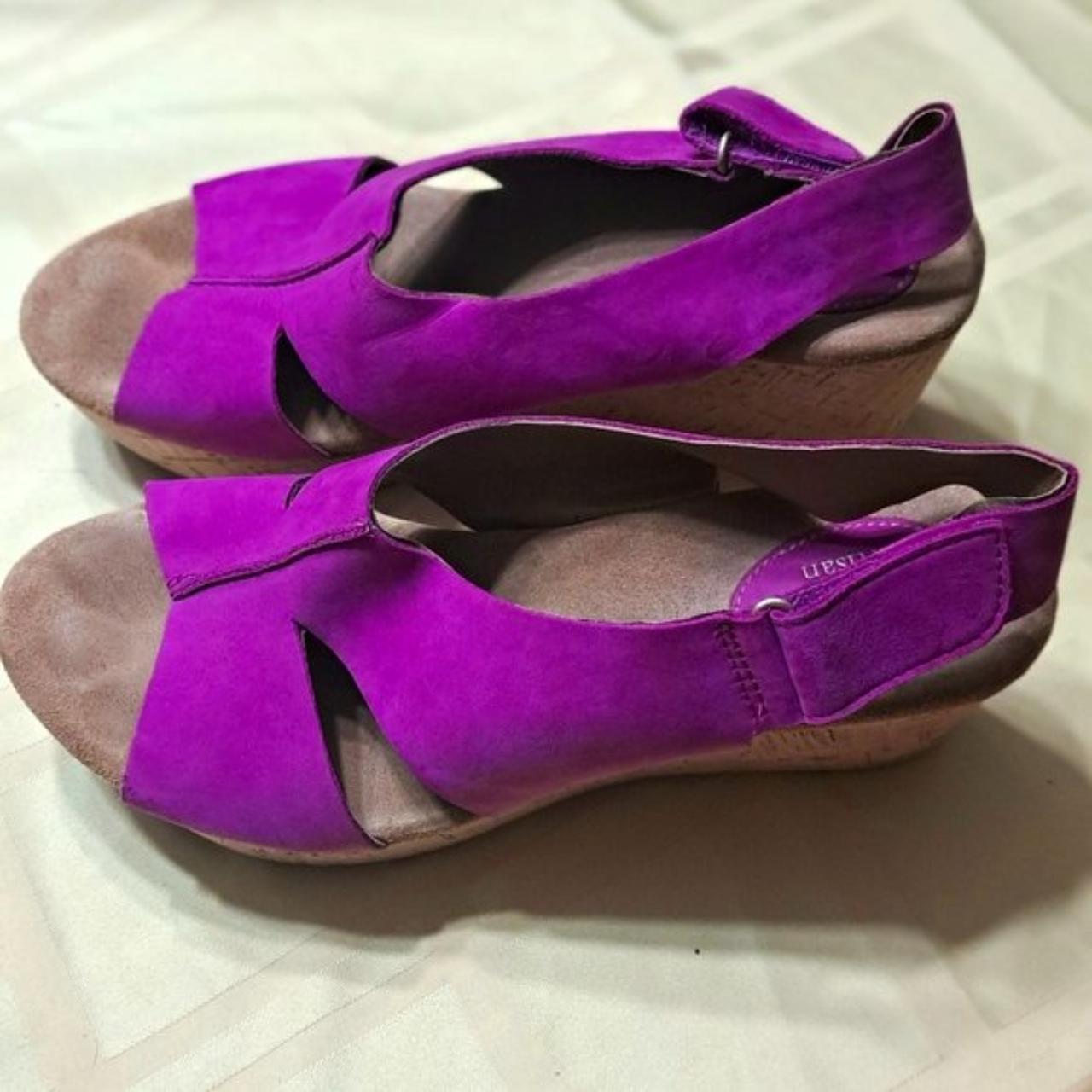 Clarks fuschia sandals online