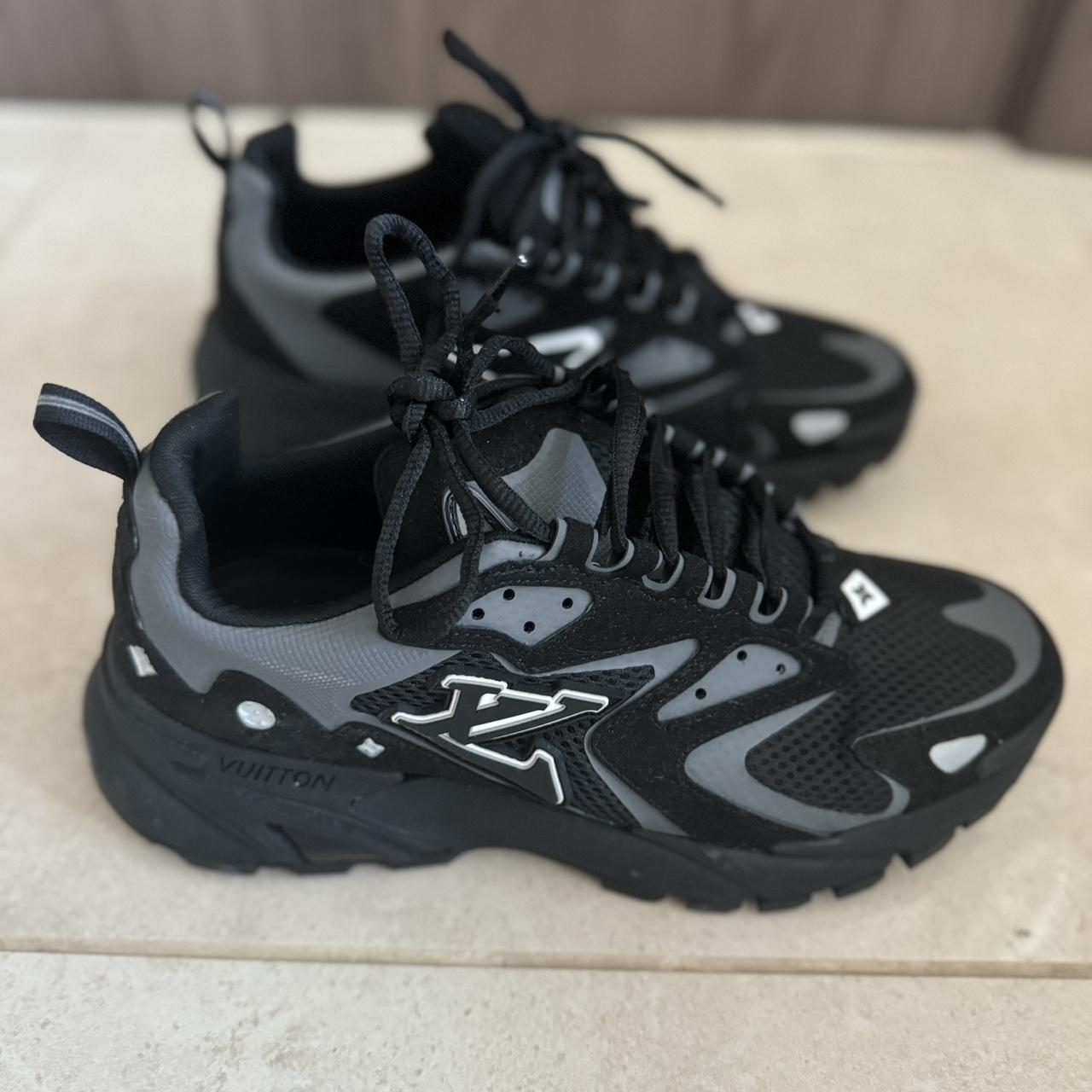 Louis vuitton track sneakers online