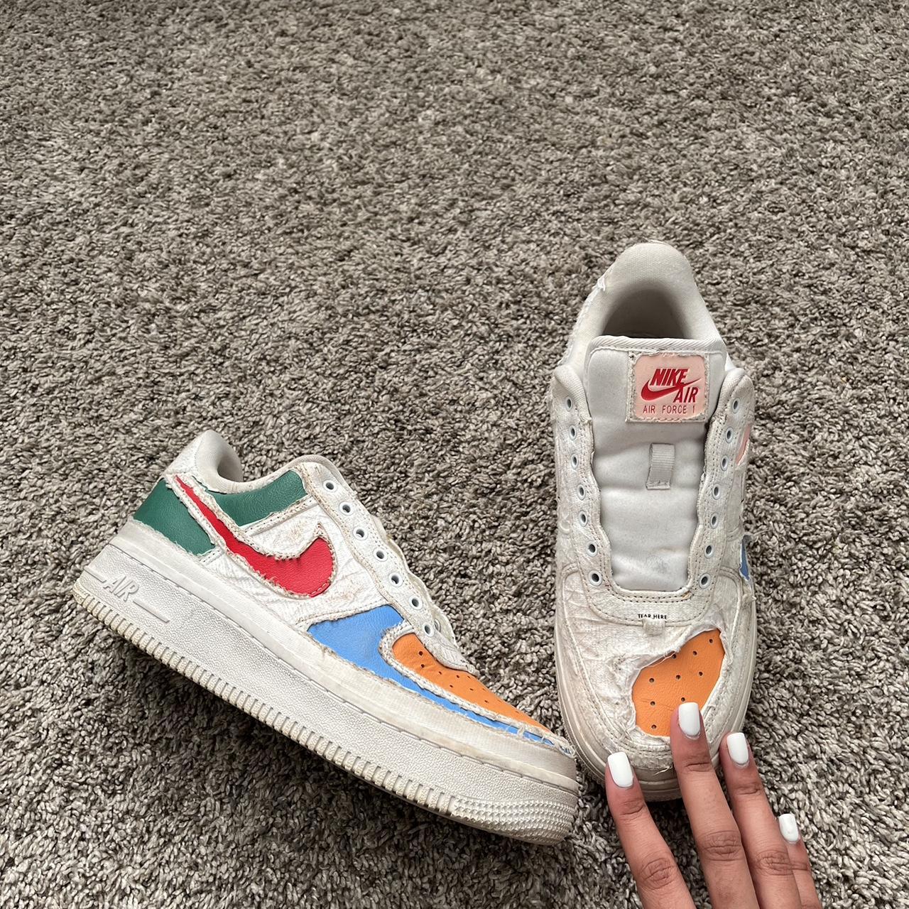 nike tear here shoes