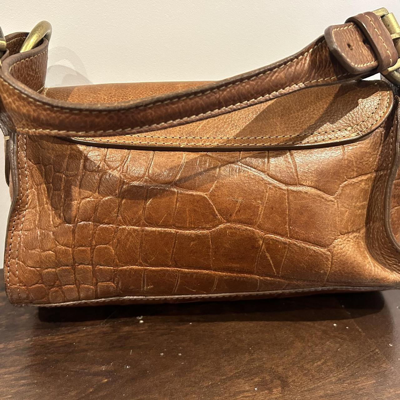 ショルダーバッグ・ポシェット MULBERRY SHOULDER BAGS OAK Mulberry Oak Leather Shoulder Bag | Depop