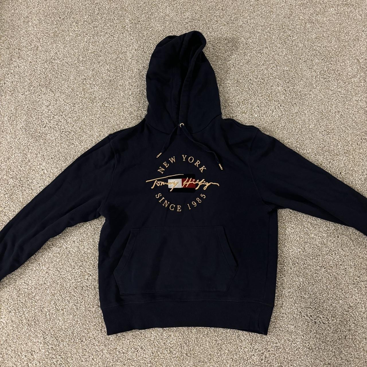 Tommy Hilfiger Men's Sweatshirt - Navy/Blue - M –… - image 1