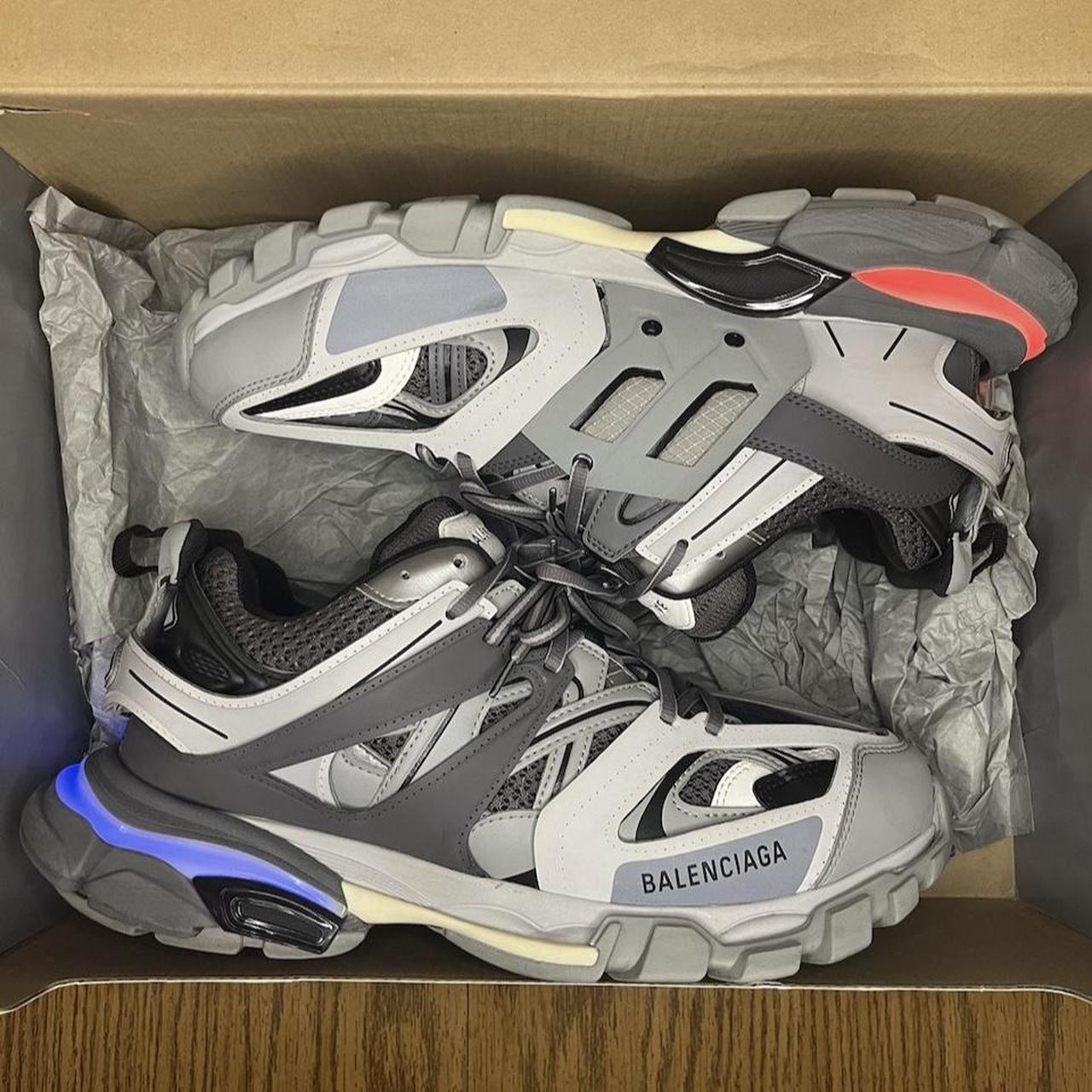 Balenciaga track discount grey led