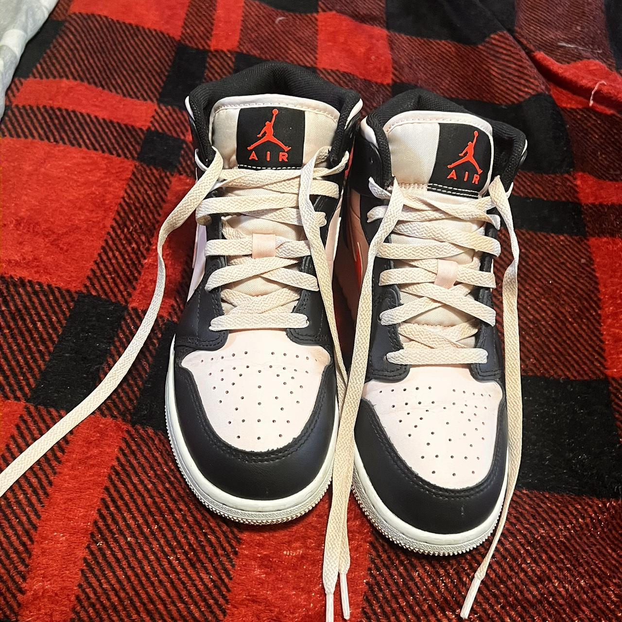 item listed by jordyn_242424