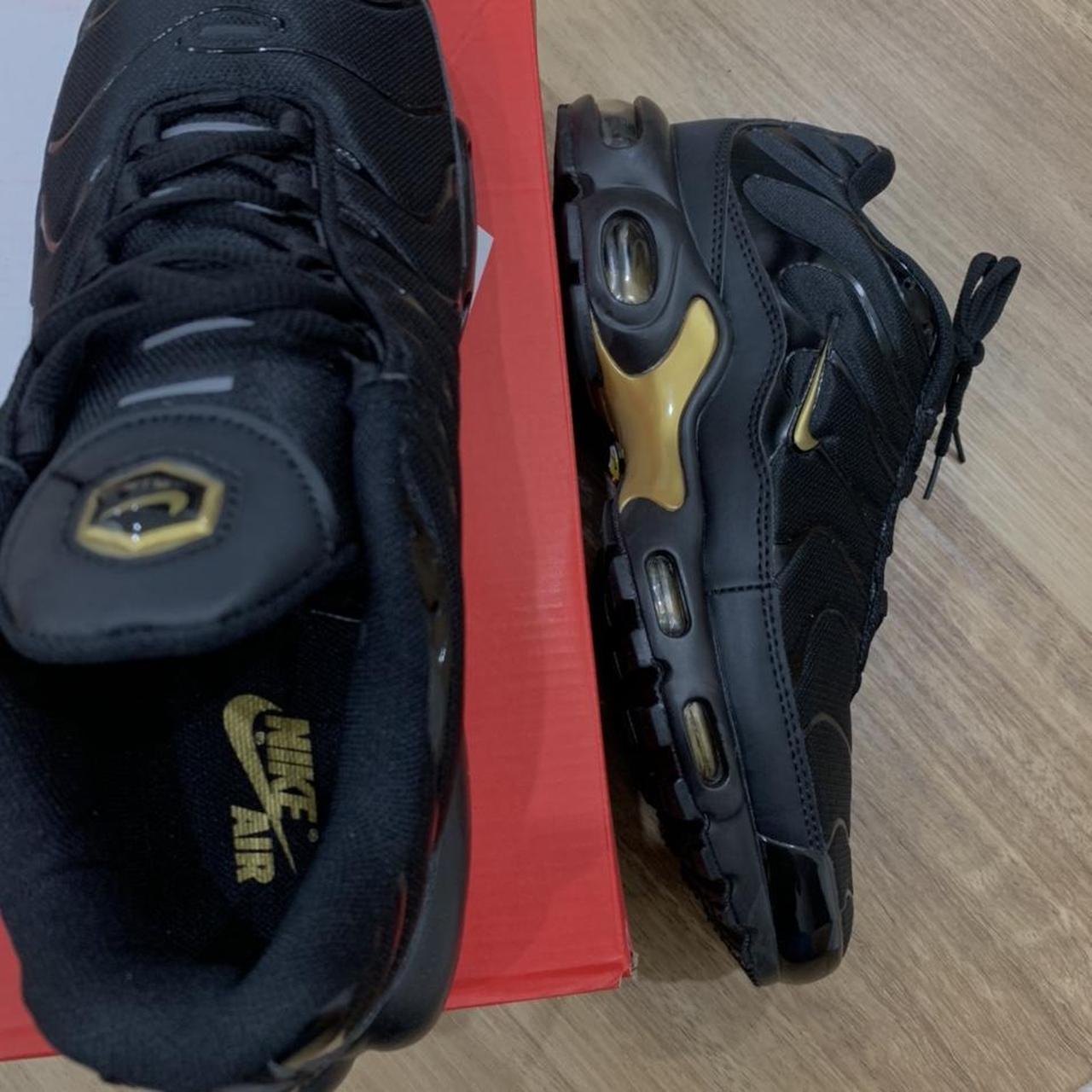 black and gold tns