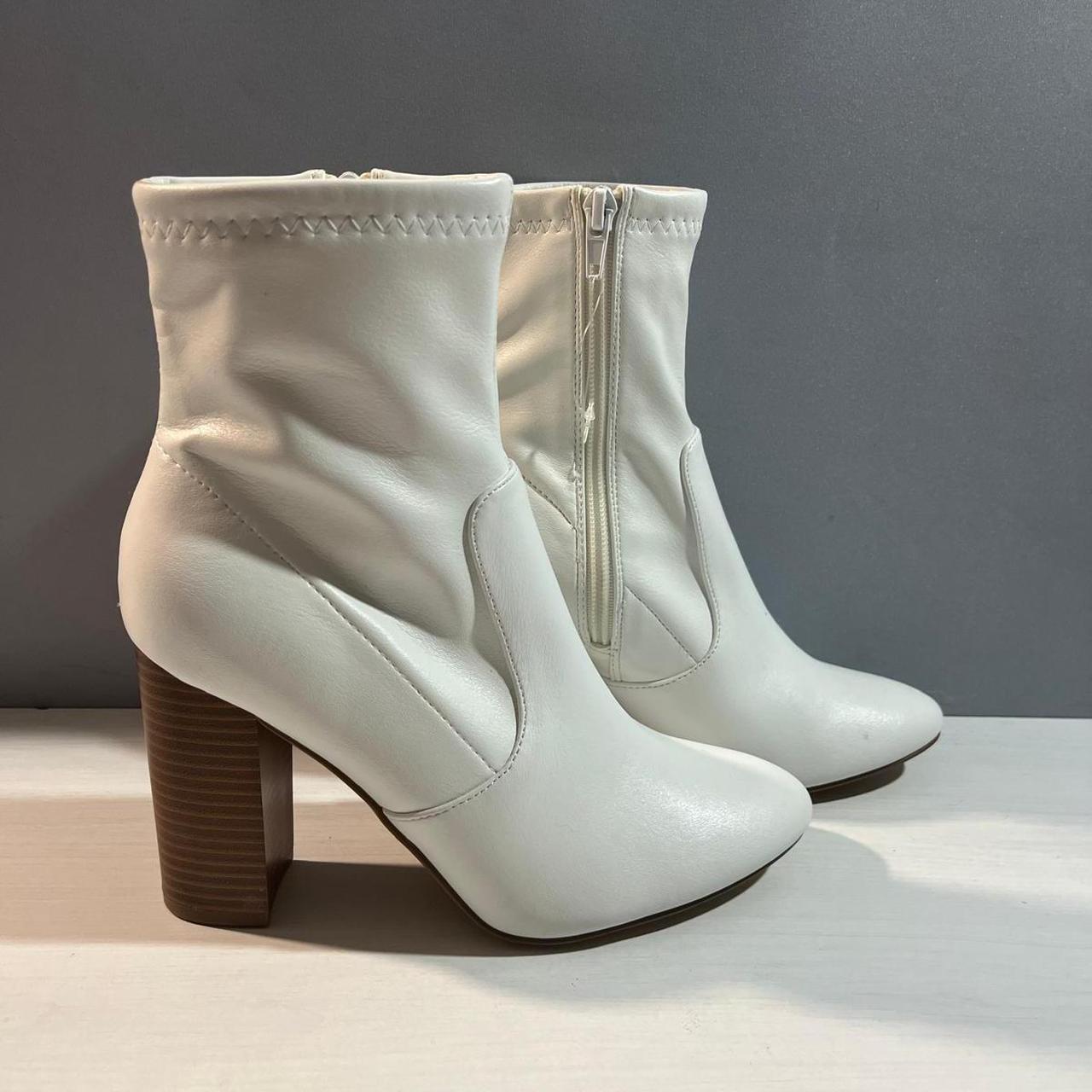 White ankle boots .size 4 .faux leather .4 in block. Depop