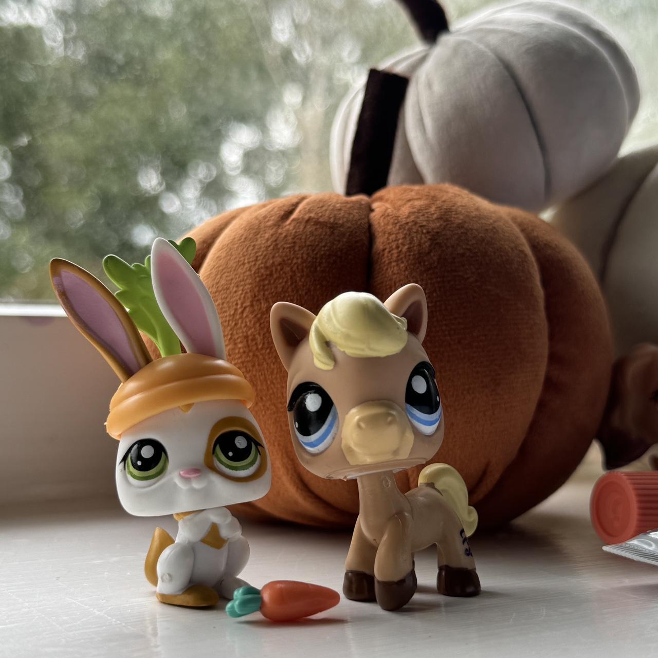 LPS Authentic Brown Horse and White Bunny