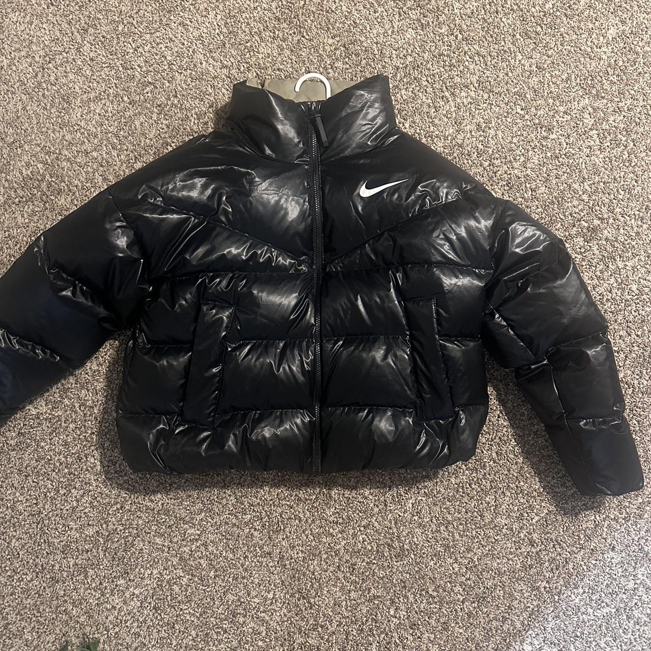 accepting offers! size small tek gear black puffer - Depop