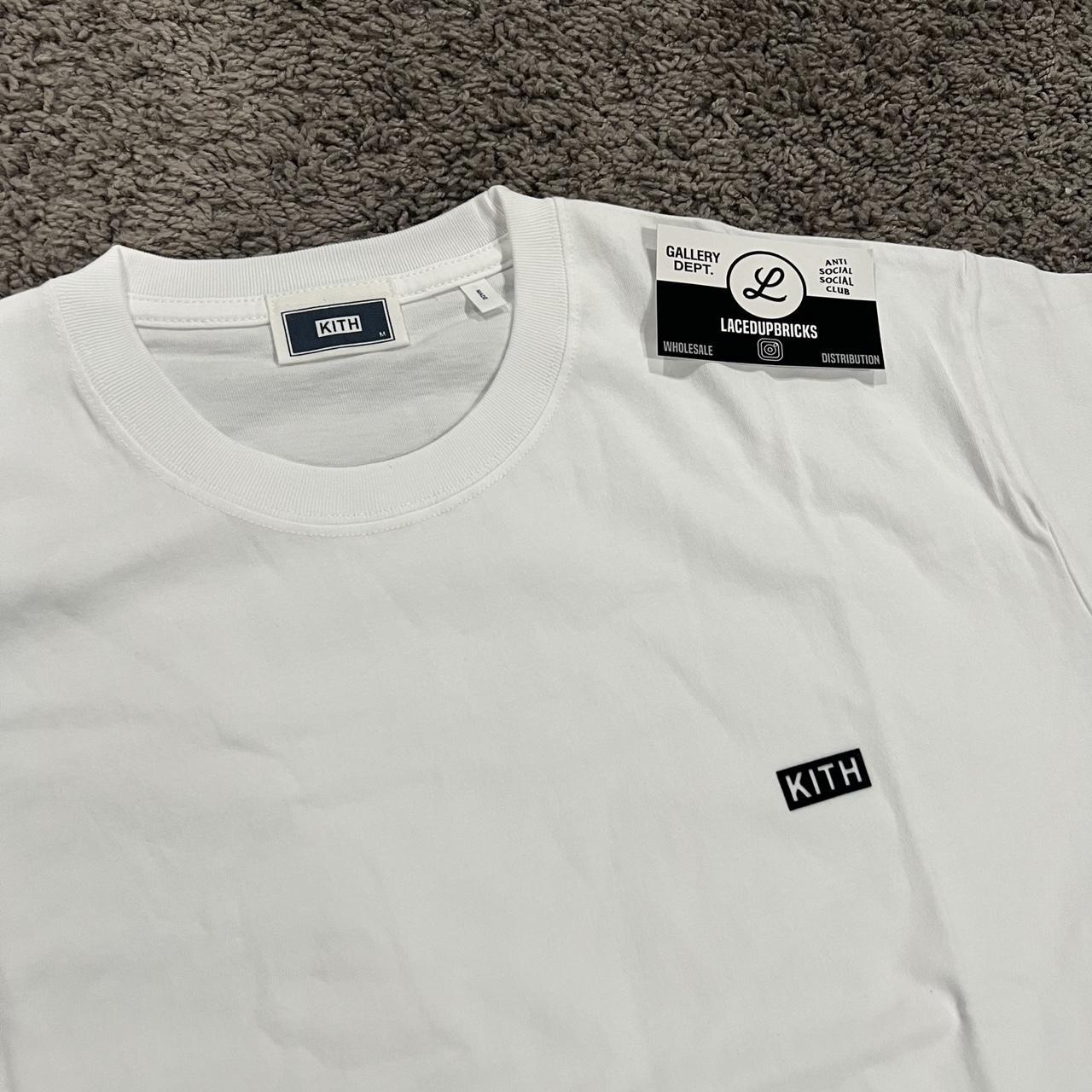 Kith Small Logo Tee white Size Medium Brand new | Depop