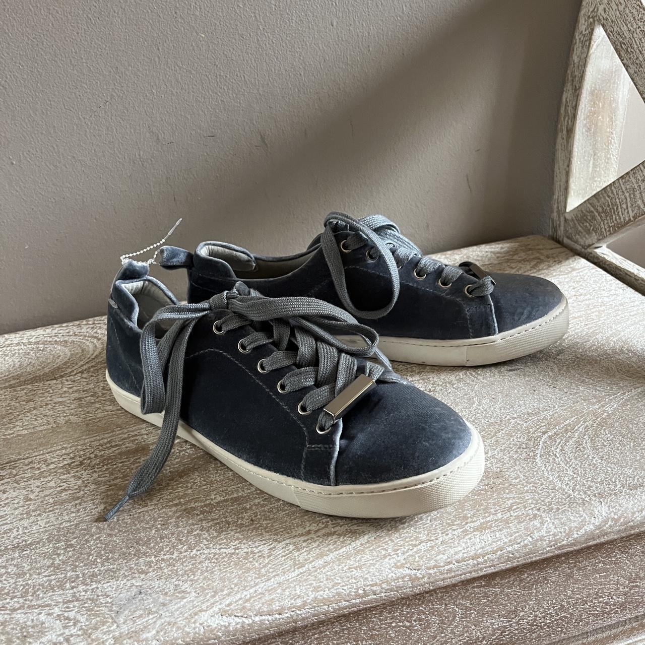 item listed by preppyhippy