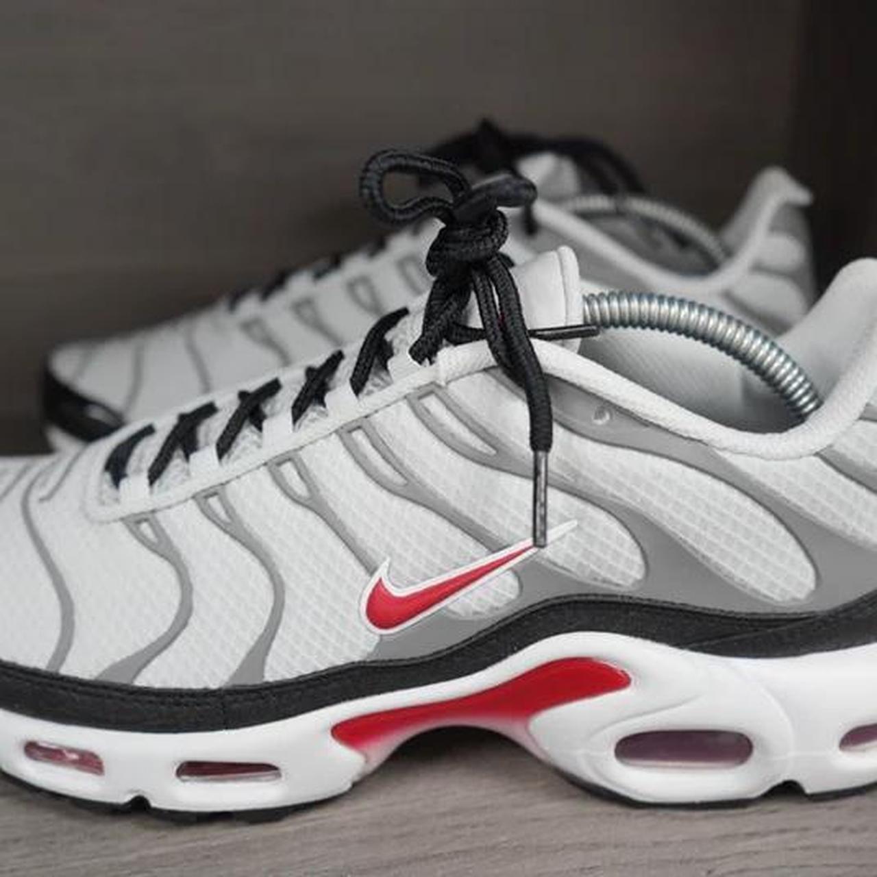 tns shoes black and red