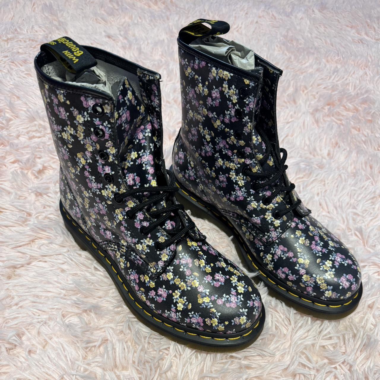 Dr Martens 1460 Mini Tydee Floral Boots Size 9 W.... - Depop