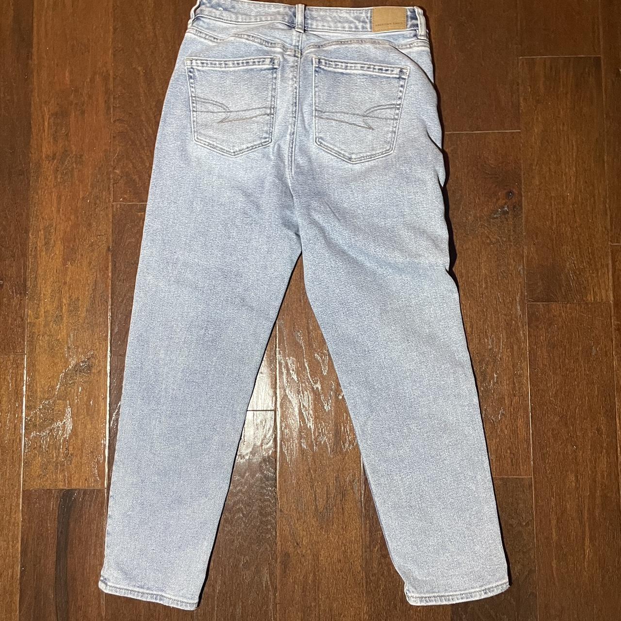 American Eagle Cargo Jeans. Size: US 4 Length: 37 - Depop