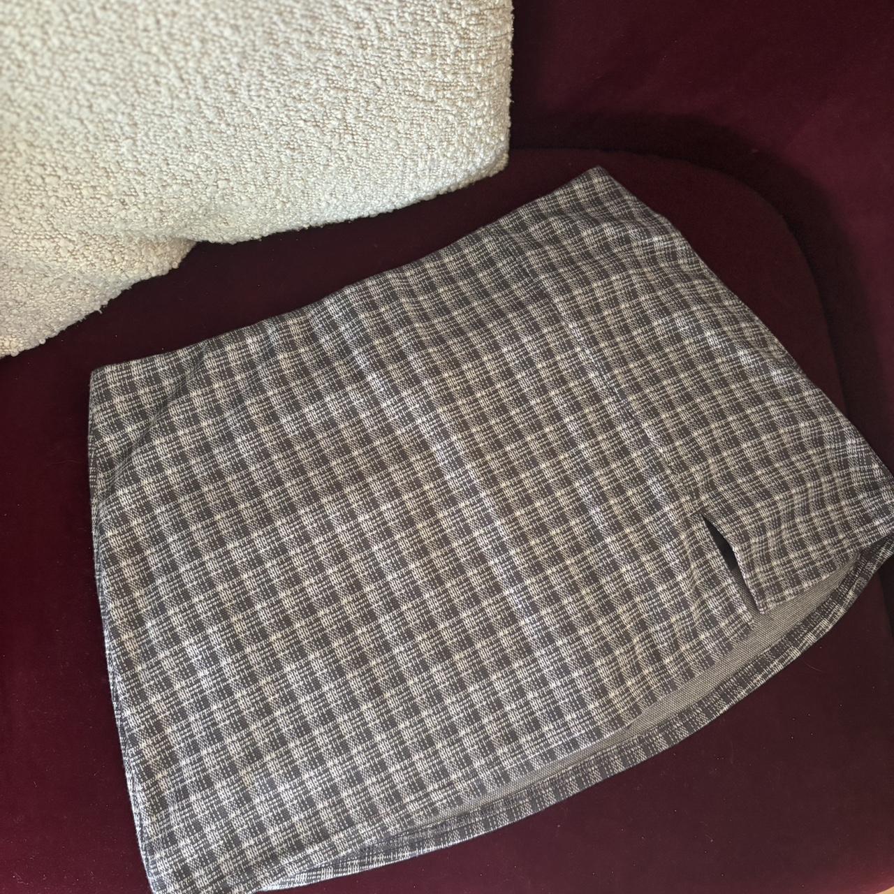 American Eagle skort size M grey pattern Depop