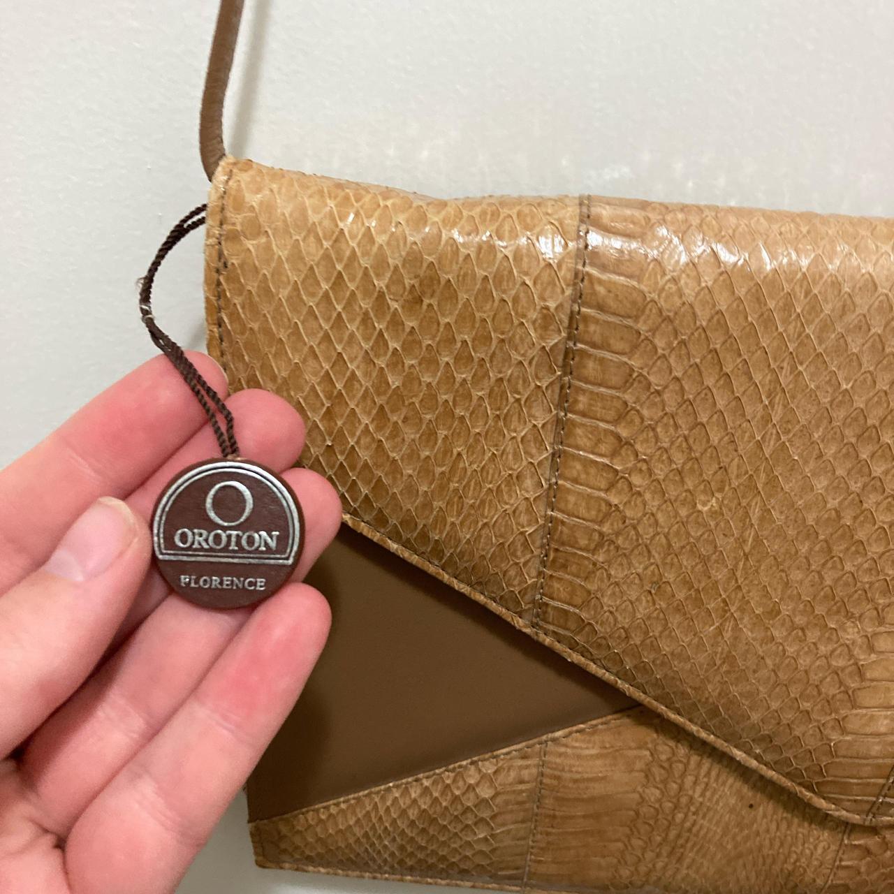 Oroton Envelope style strap Inside it does Depop