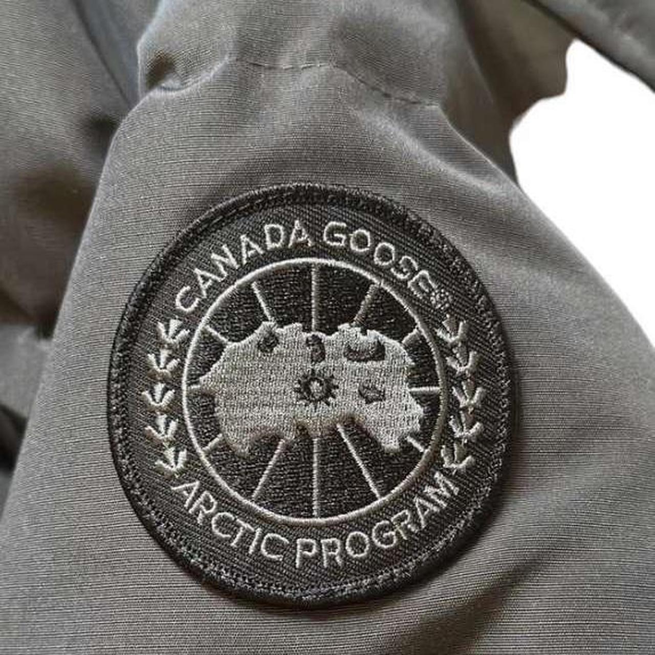 black badge canada goose size m need gone