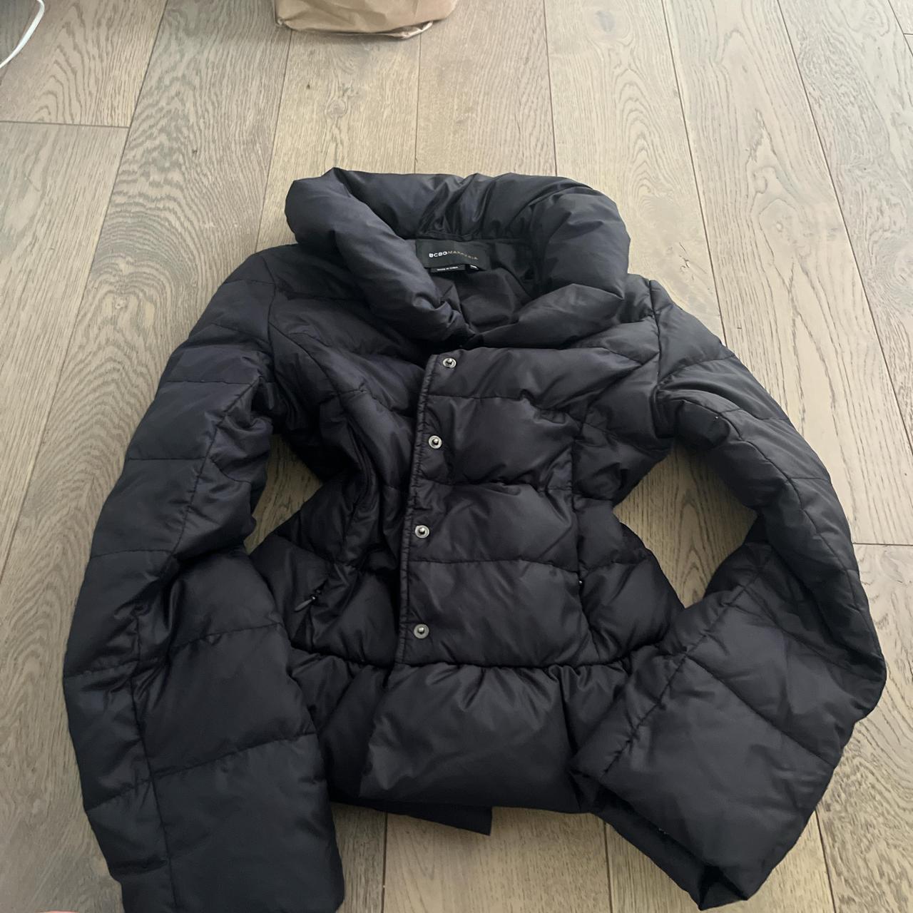 BCBGMAXAZRIA cute Small puffer jacket Depop