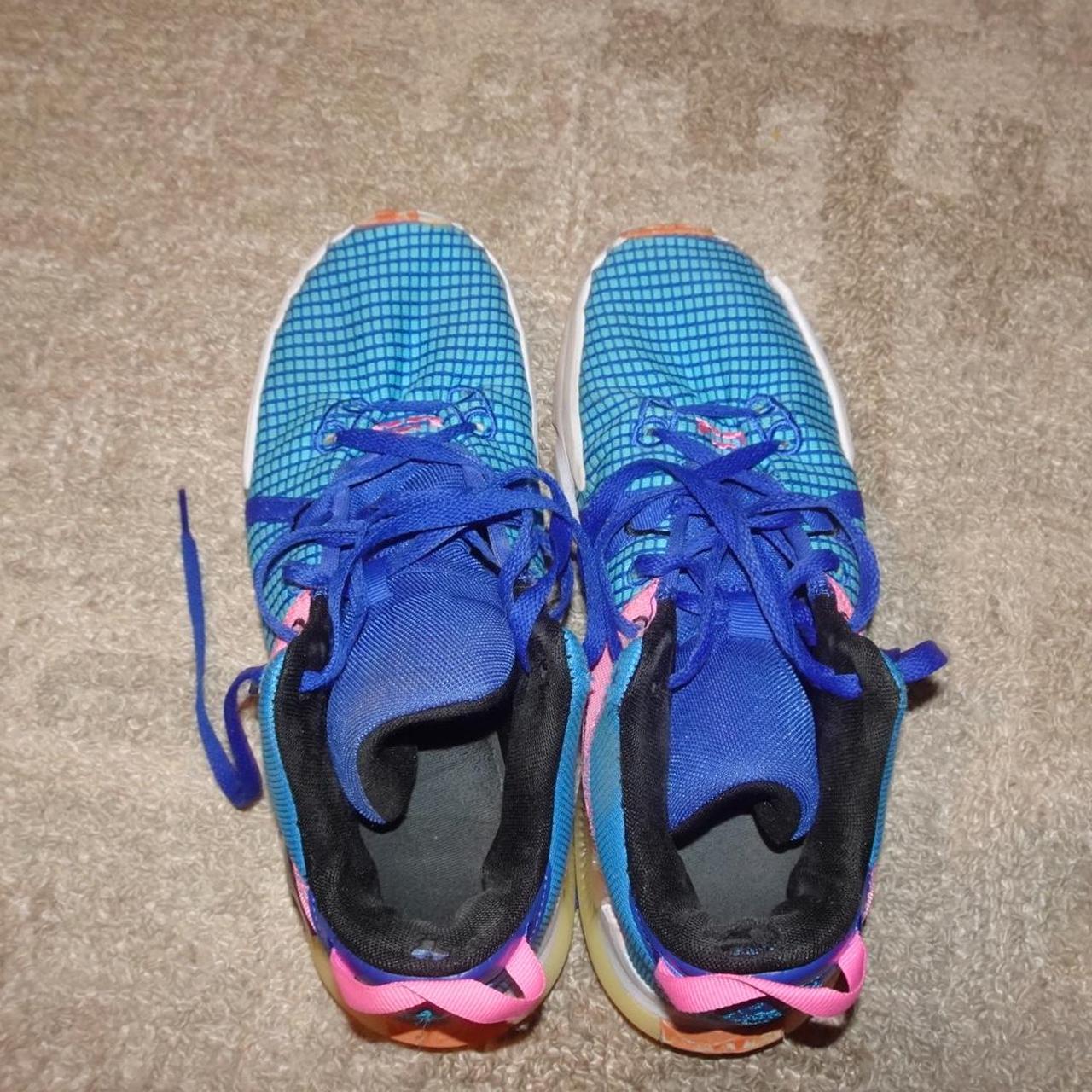 nike lebron volleyball shoes