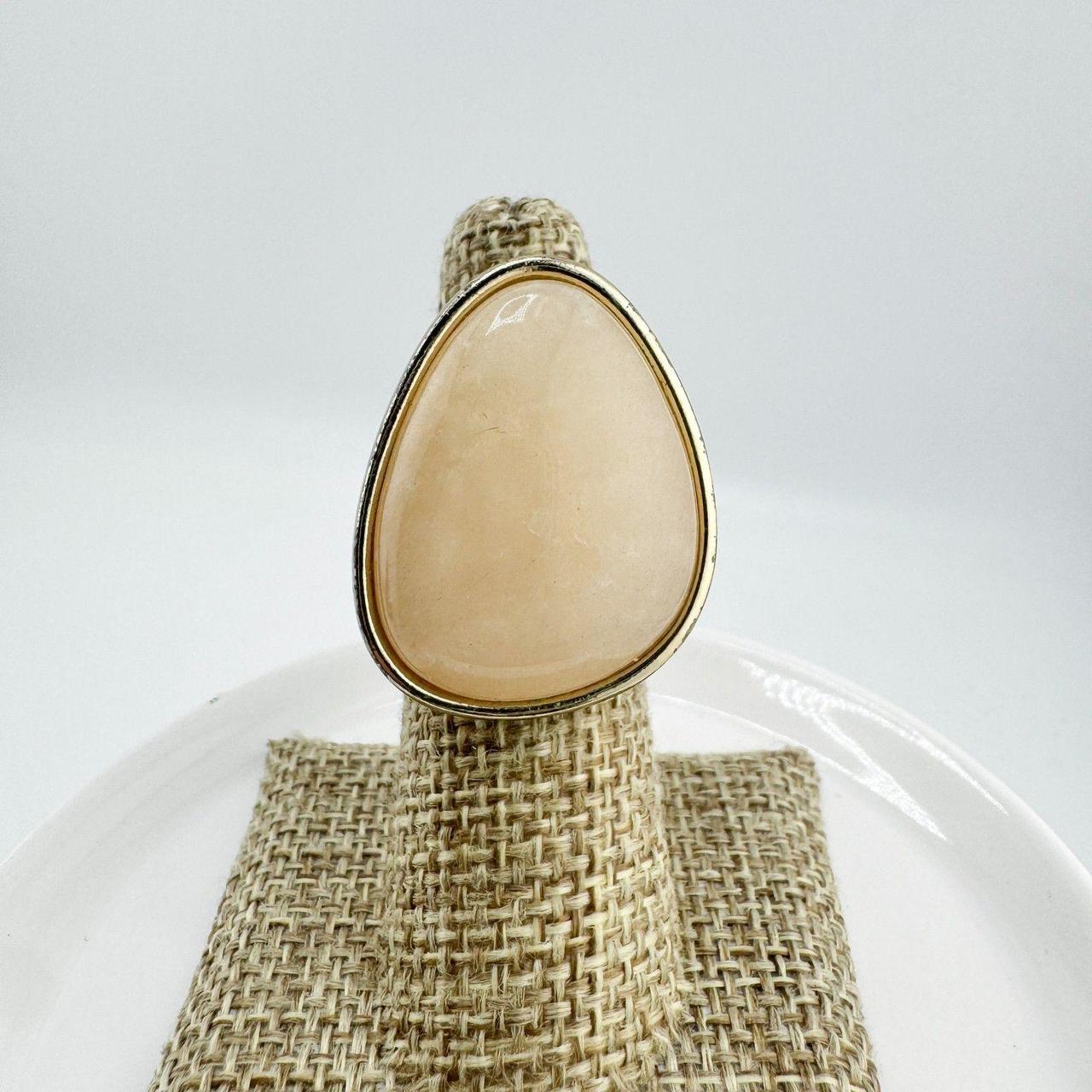 Source Unknown Women's Ring - Cream/Gold – Vintag… - image 7