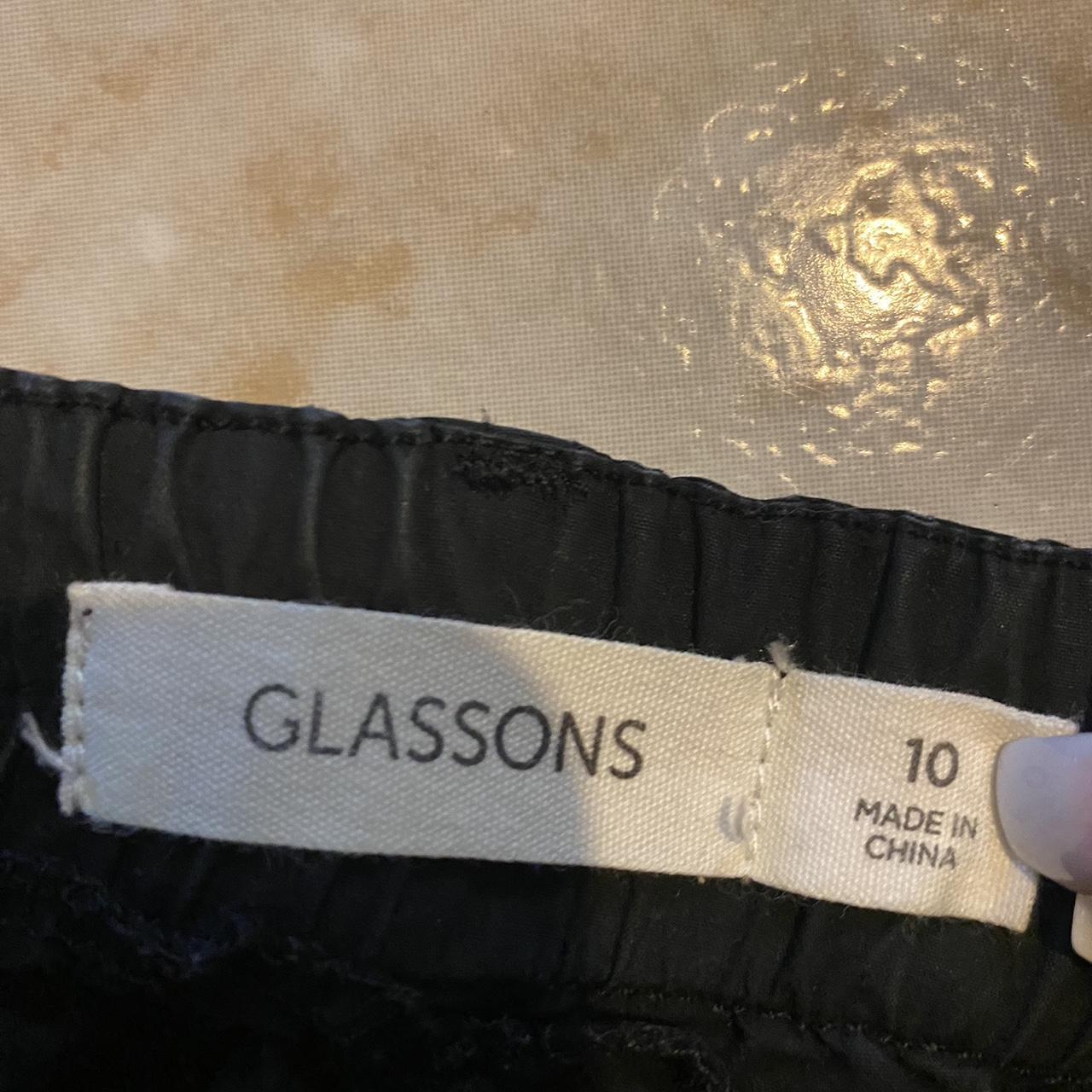 Glassons Low Rise Cargo Shorts Depop