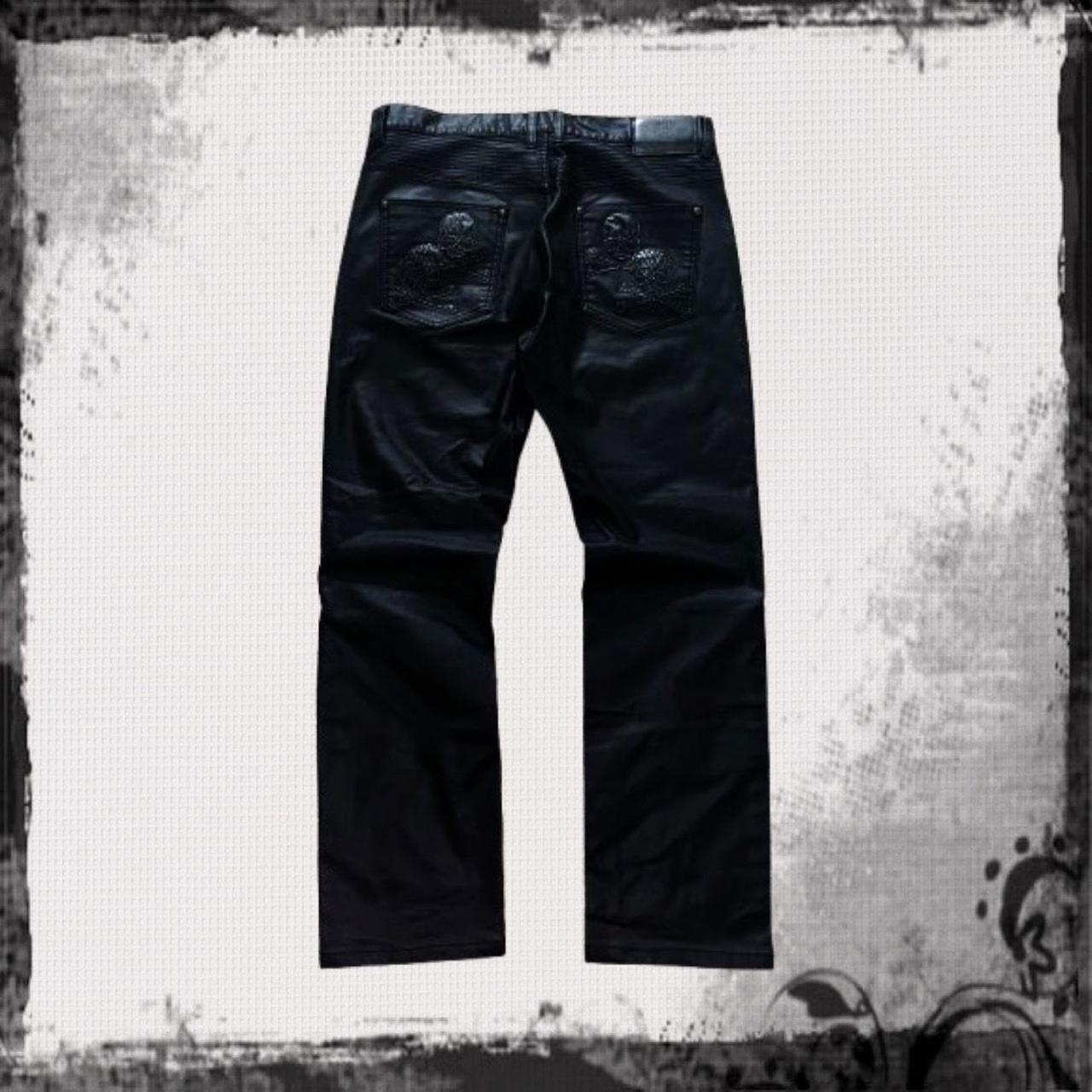 item listed by gravewears