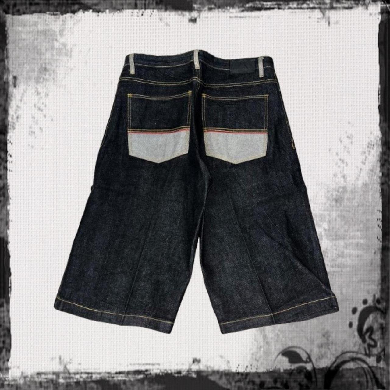 item listed by gravewears