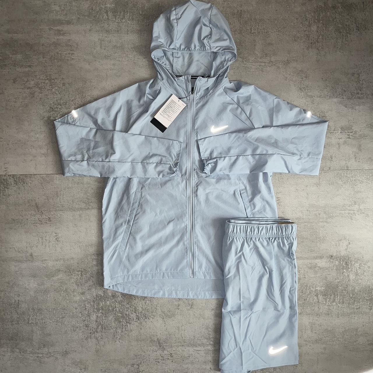 nike windrunner silver