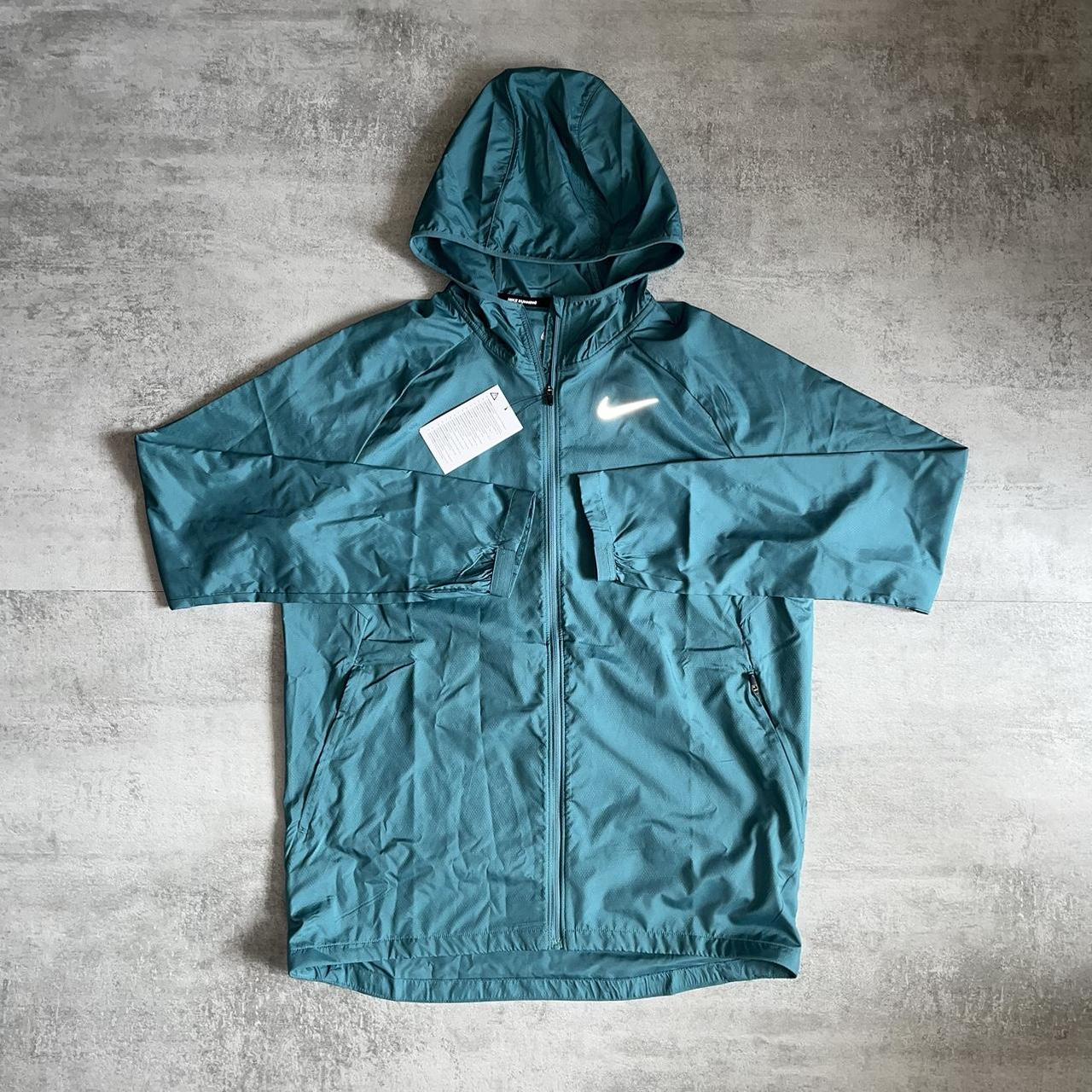 nike summer jacket mens