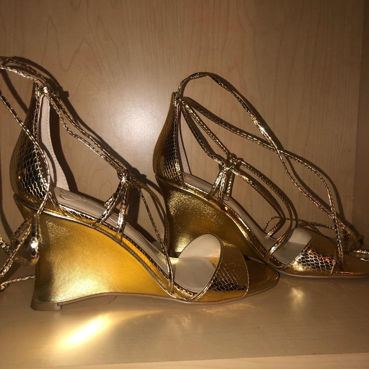 Shops jessica simpson gold wedges