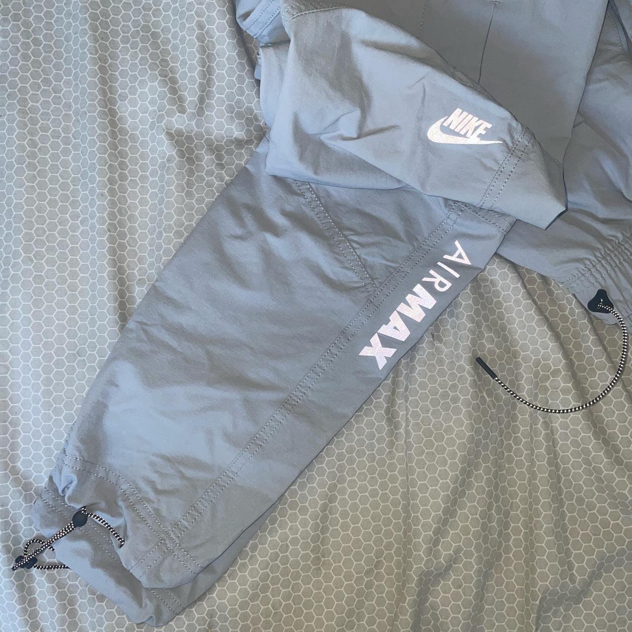 arri nike cargo pants
