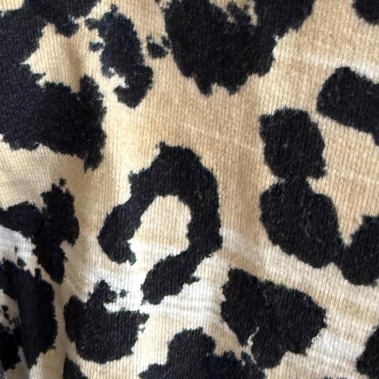 Source Unknown Women's Sweatshirt - Black/Cream -… - image 5