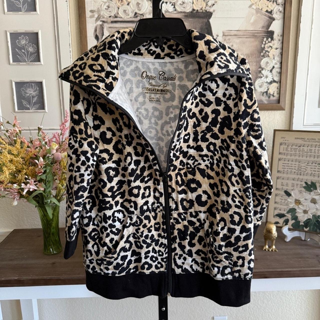 Source Unknown Women's Sweatshirt - Black/Cream -… - image 2