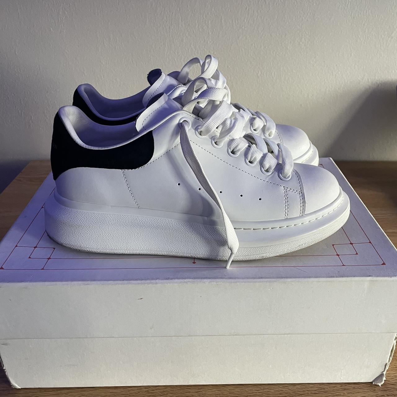 Alexander McQueen - Depop