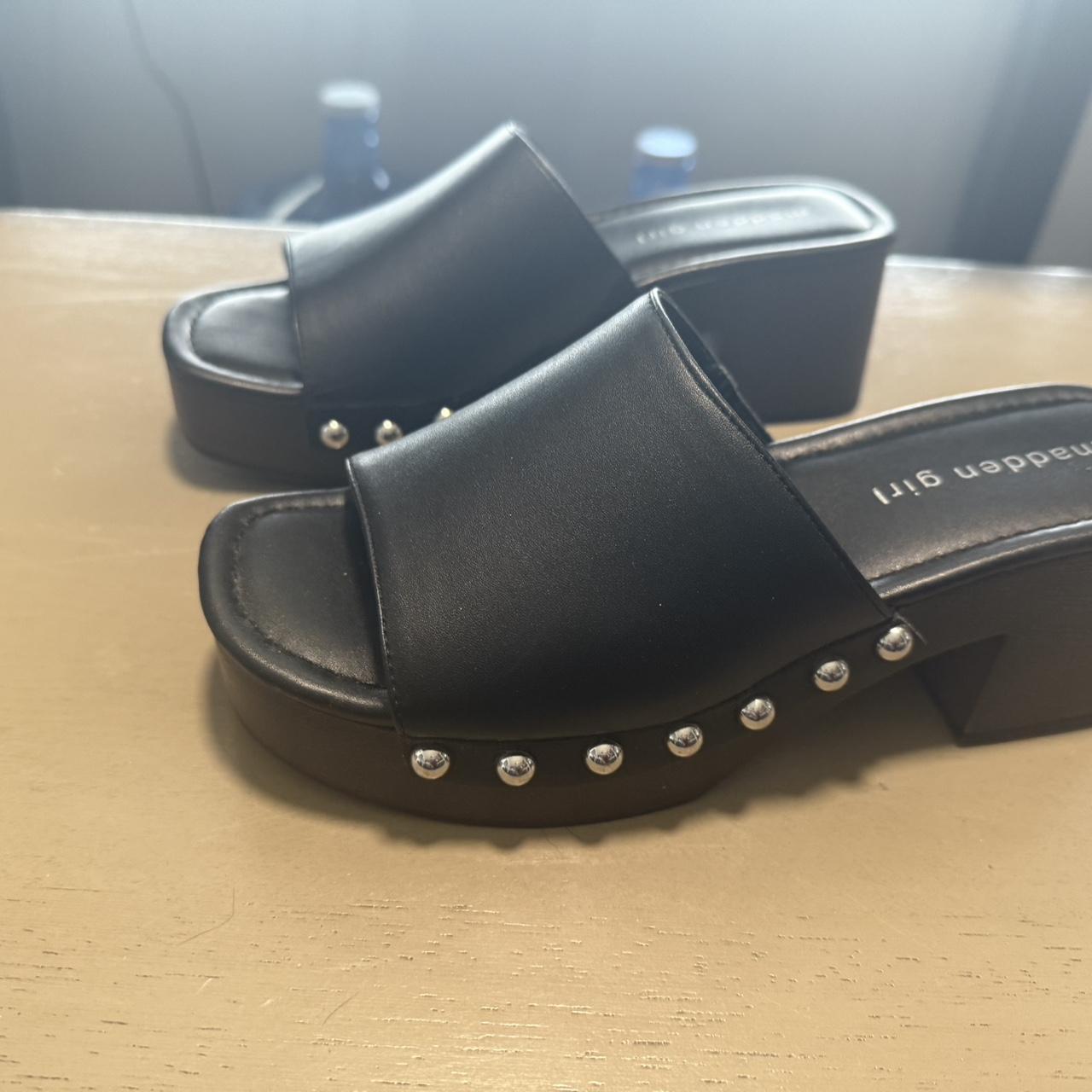 item listed by urgirllizzy