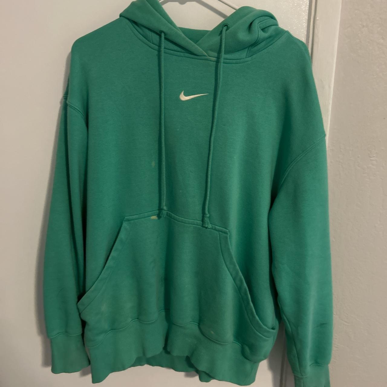 womens green nike hoodie