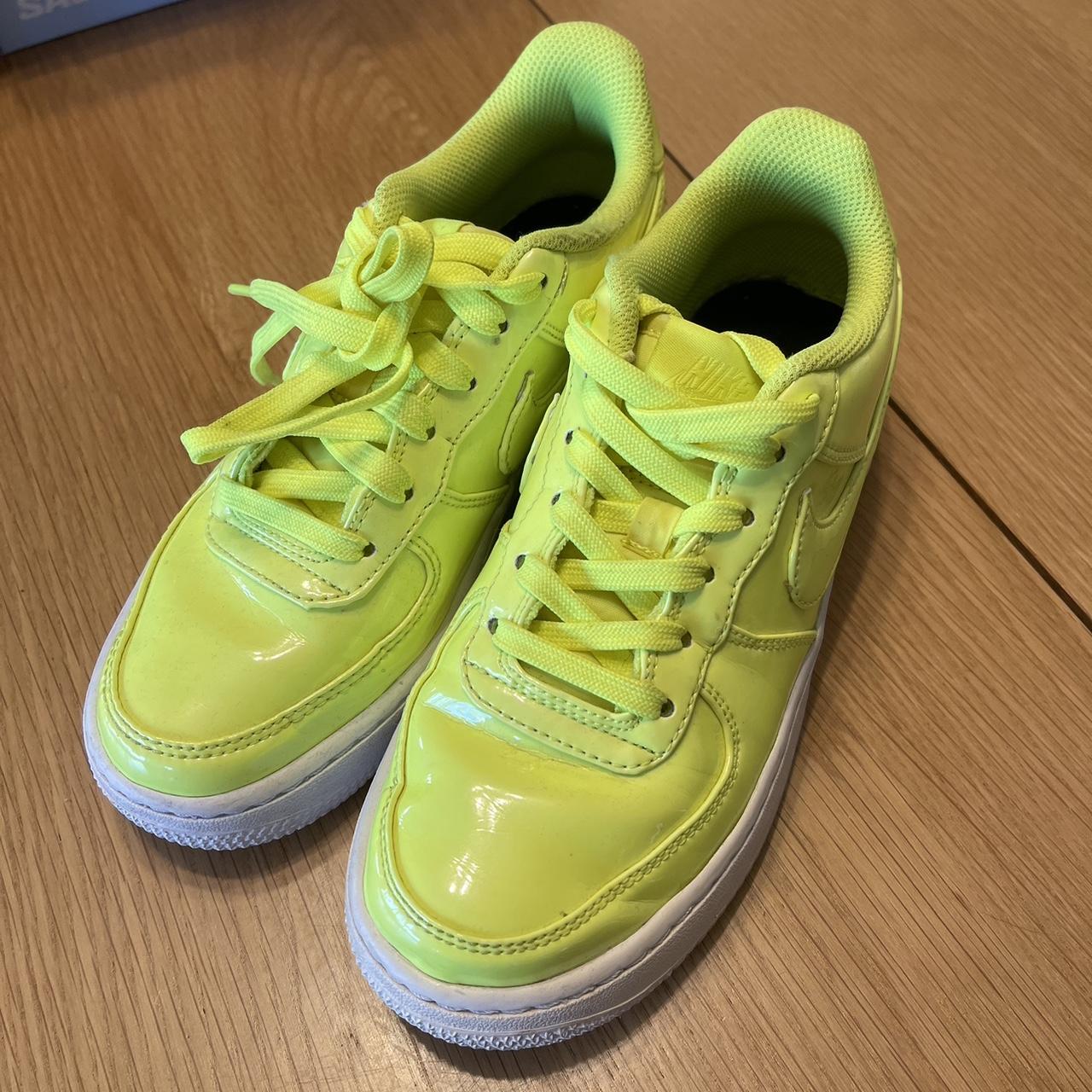 yellow air force 1 07 lv8 1 trainers