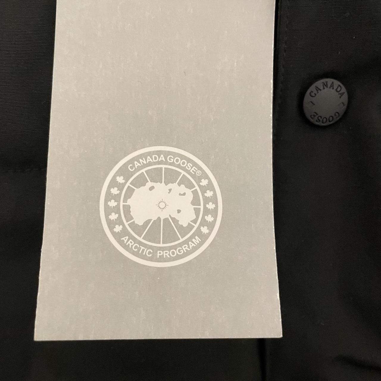 Canada Goose Gilet - Depop