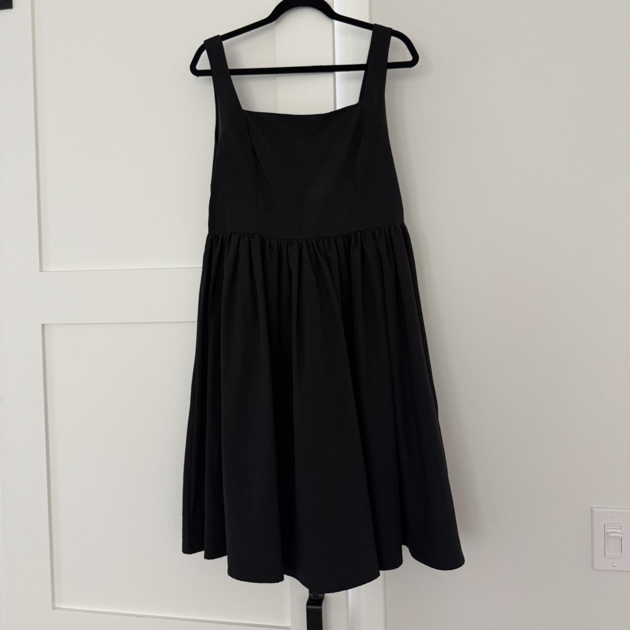 item listed by lolitabgatov