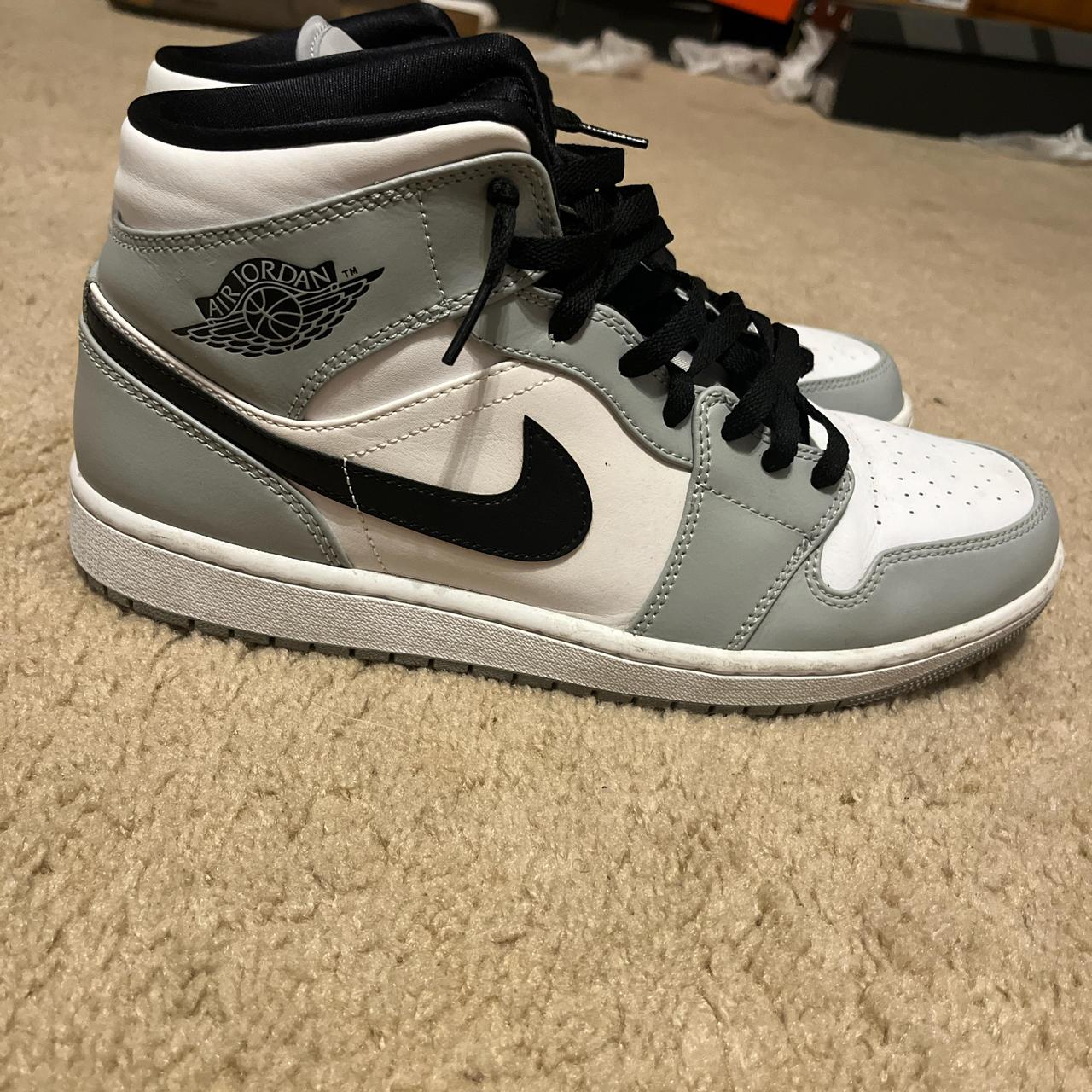 smoke grey jordan mids
