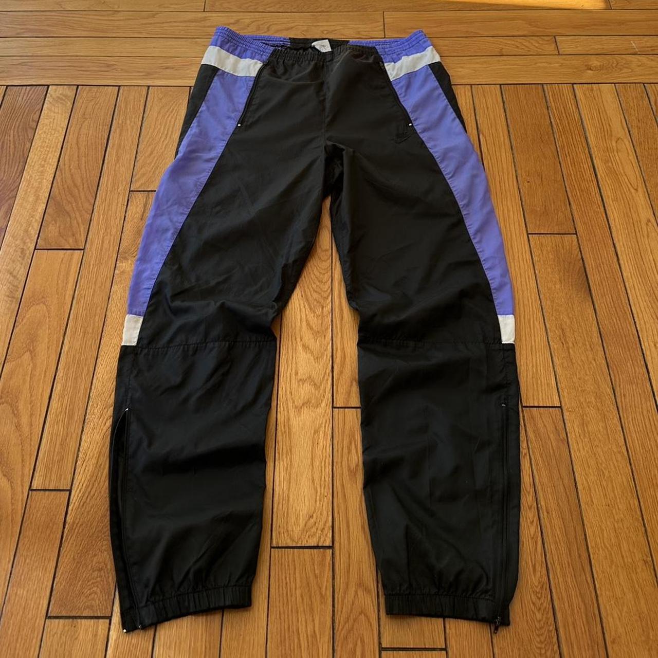 item listed by risky_resell