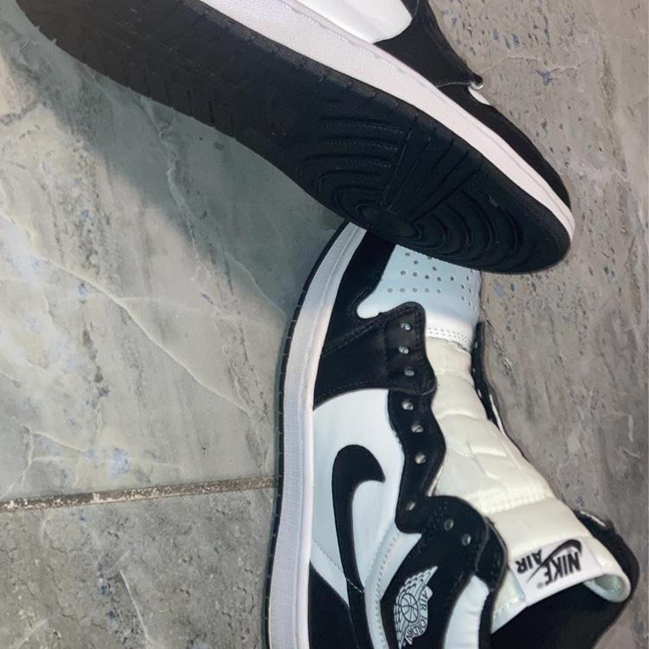 jordan 1 black and white size 8