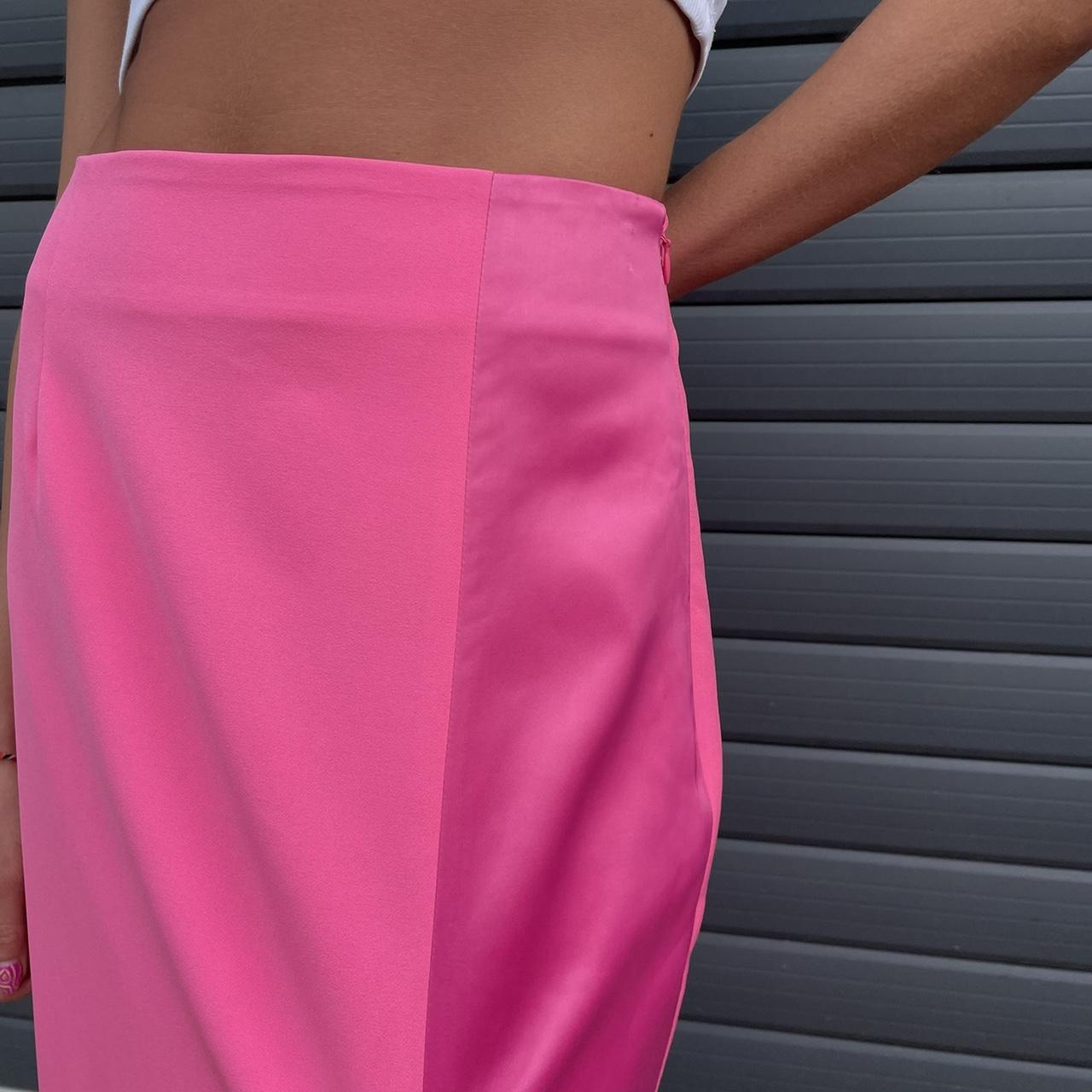 Pink midi skirt 2 tone with slit - Depop