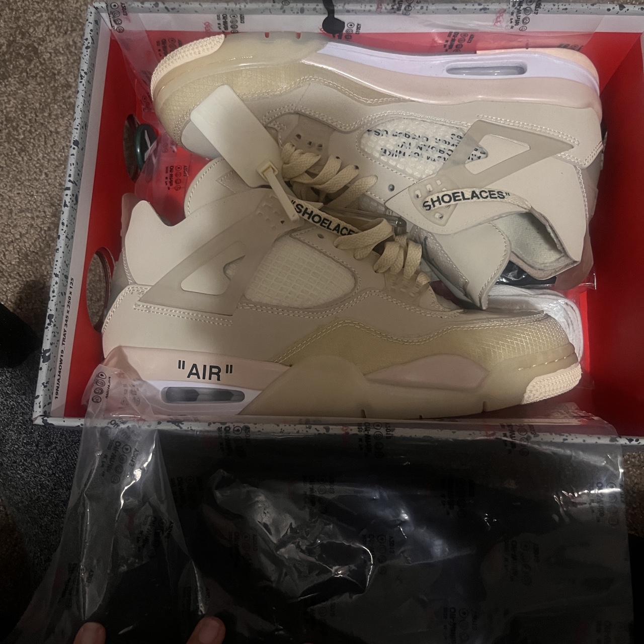sail off white 4s