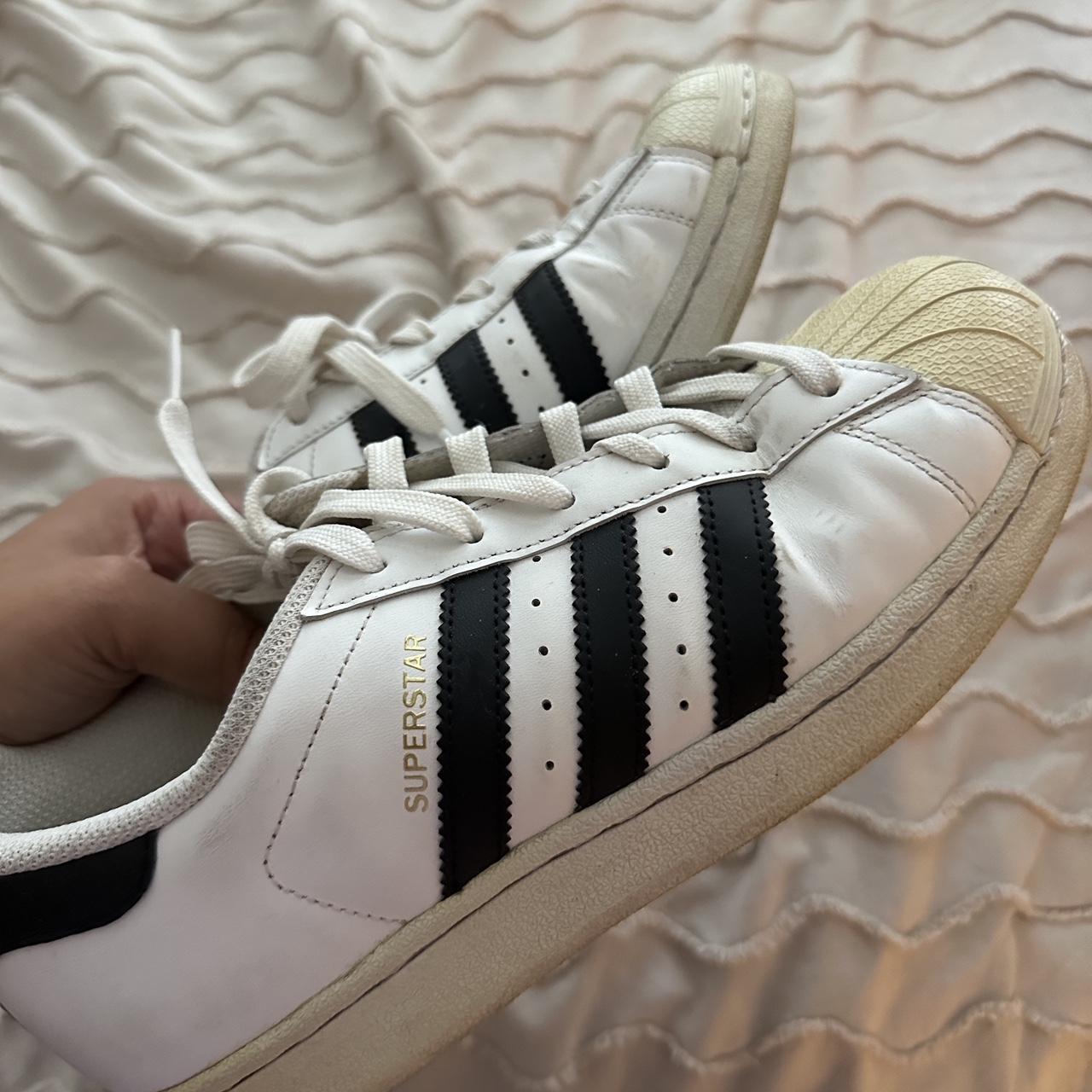 Adidas superstars used size women s 7.5 8