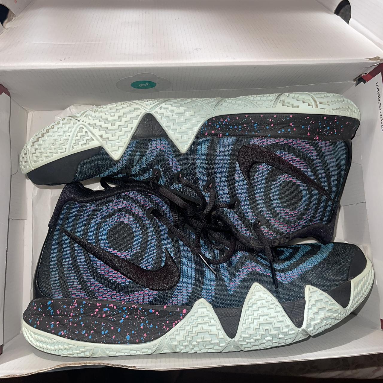 kyrie 3s