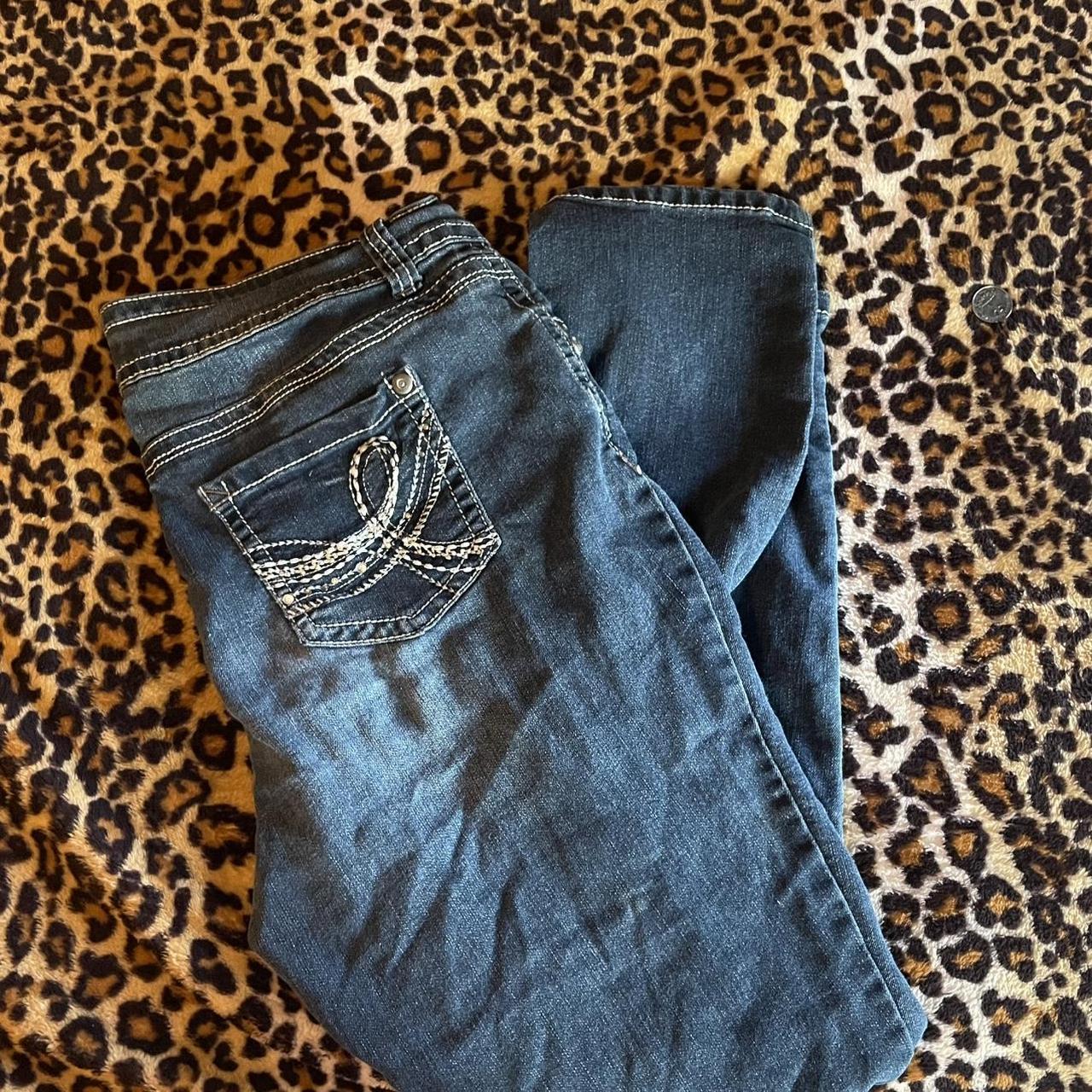 item listed by closetcleanout262