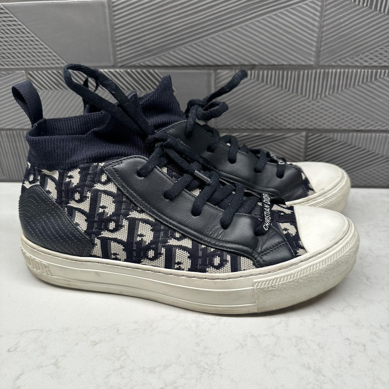 item listed by nilou222