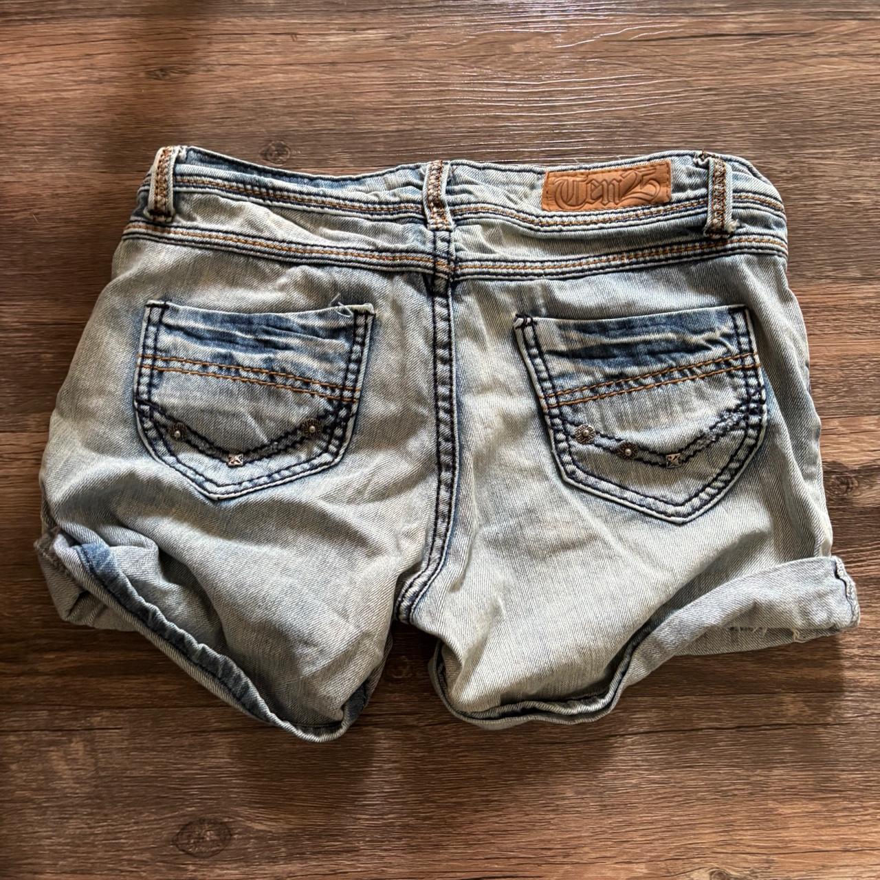 item listed by ieatpurple